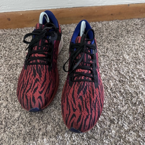 Nike Air Zoom Pegasus 38 womans running shoe Size 10 - Picture 2 of 11